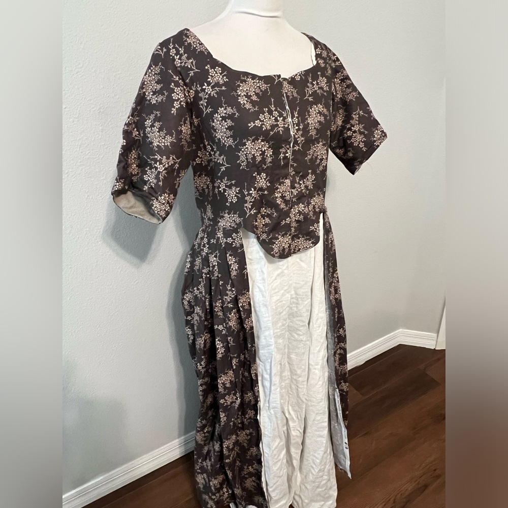 Handmade 18th century colonial gown for historical costume size 14-20